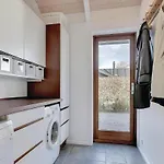 Three-bedroom Bjert With Sea View 08 度假居 *