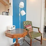 Three-bedroom Bjert With Sea View 08 度假居 *