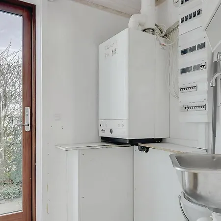 度假居 Three-bedroom Bjert With Sea View 08 Bjert Strand