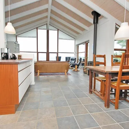 Three-bedroom Bjert With Sea View 08 Abjerg
