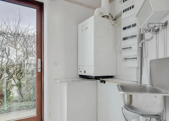 Semesterbostad Three-bedroom Bjert With Sea View 08 Abjerg