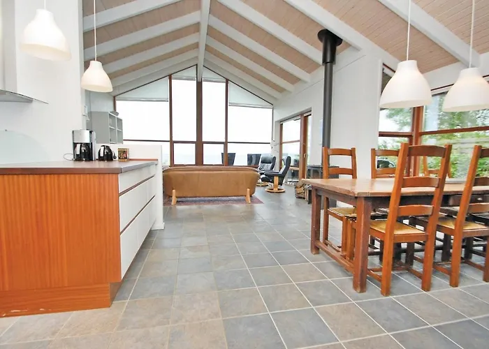 Three-bedroom Bjert With Sea View 08 Abjerg